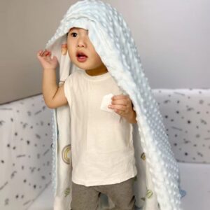 Comfort Dotted Blanket